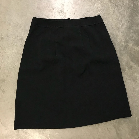 🔱 EXPRESS Black Crepe Button-Front A-line Skirt sz 2 - Picture 5 of 5